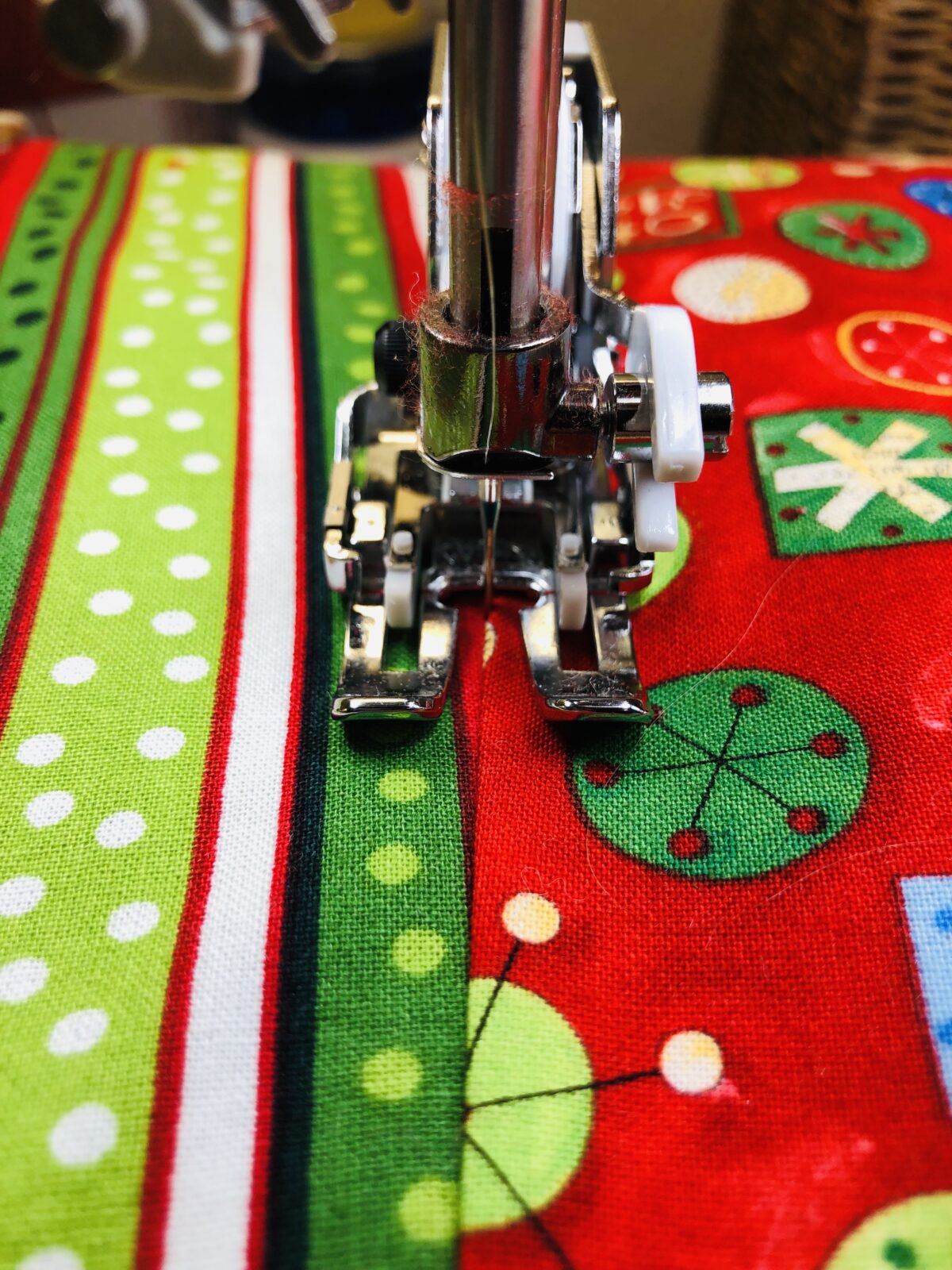 Use invisible thread to quilt the tree skirt
