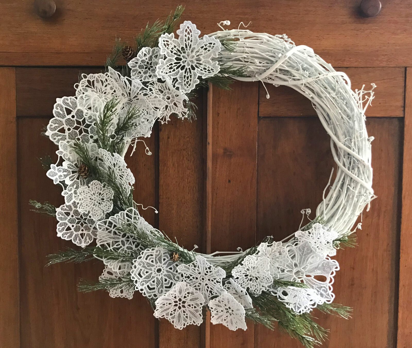 Snowflake Monogram Wreath - DIY