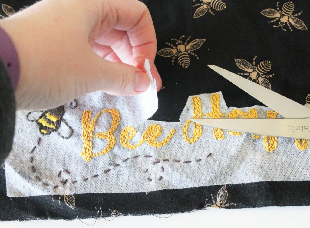 embroidered apron pattern