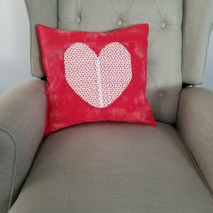 secret heart pillow red version