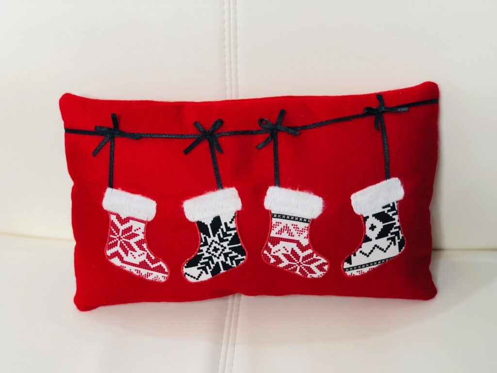 holiday pillow pattern with fur stocking machine embroidery