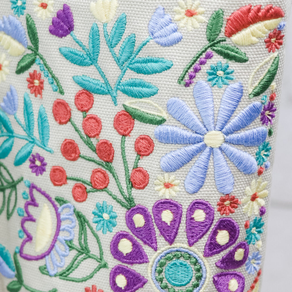 Bonnie Bag embroidery detail