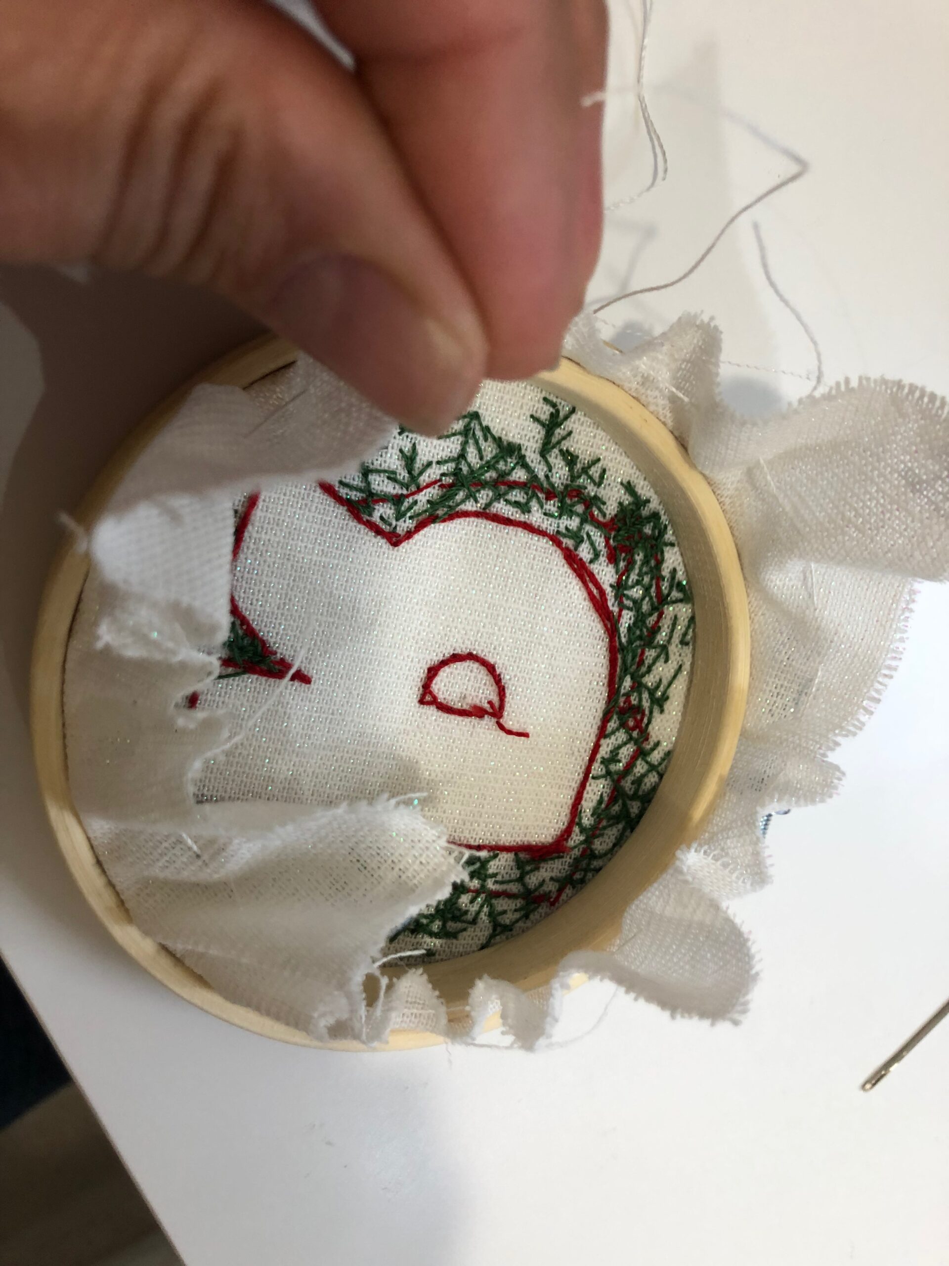 How to finish embroidery in a mini hoop