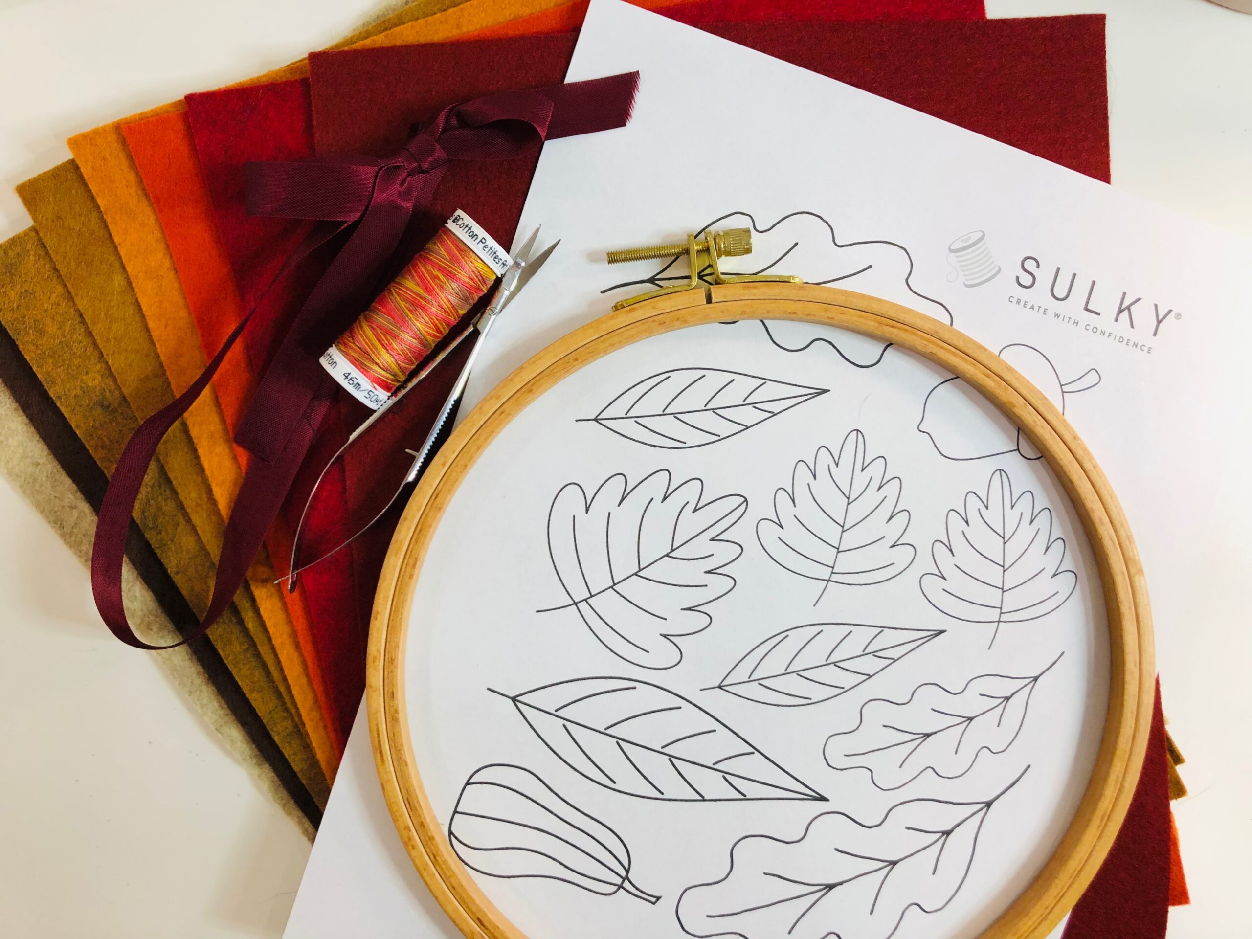 Embroidery Hoop Art - Easy Thanksgiving Décor - Sulky