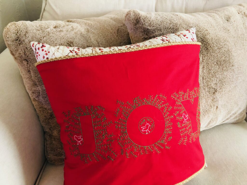 pillow wraps with holly fabric