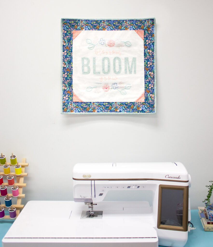 bloom free pattern hanging