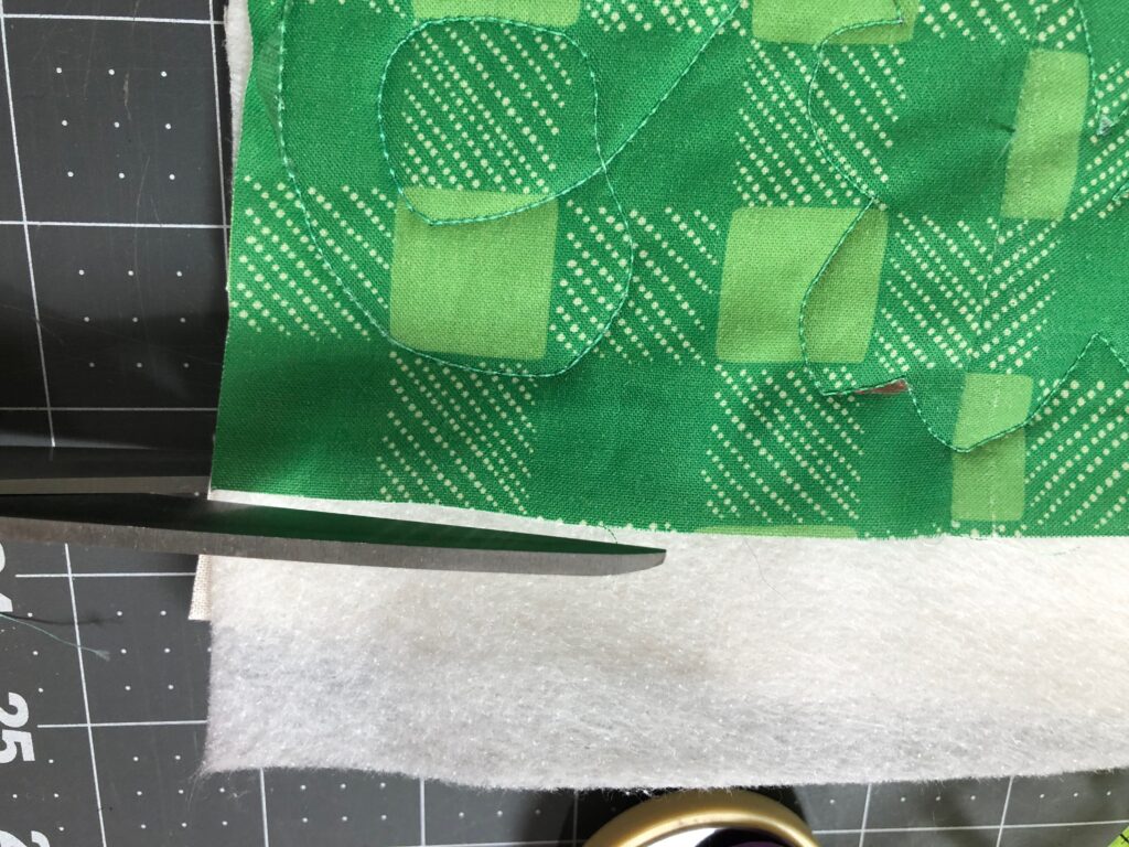 trimming simple patchwork mini quilt edges