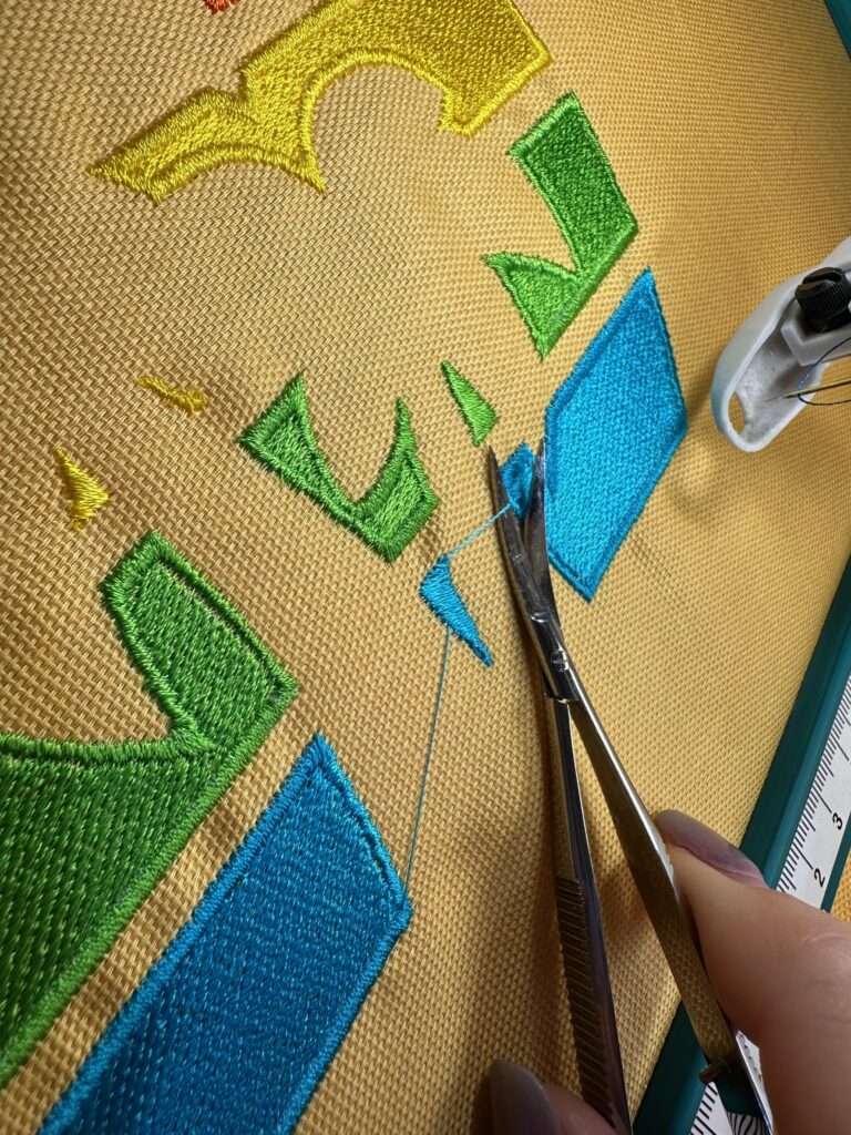 clipping jump threads during embroidery stitchout