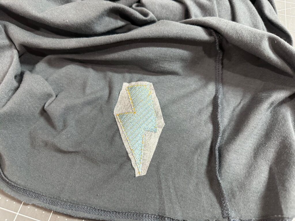 trimmed stabilizer on shirt wrong side