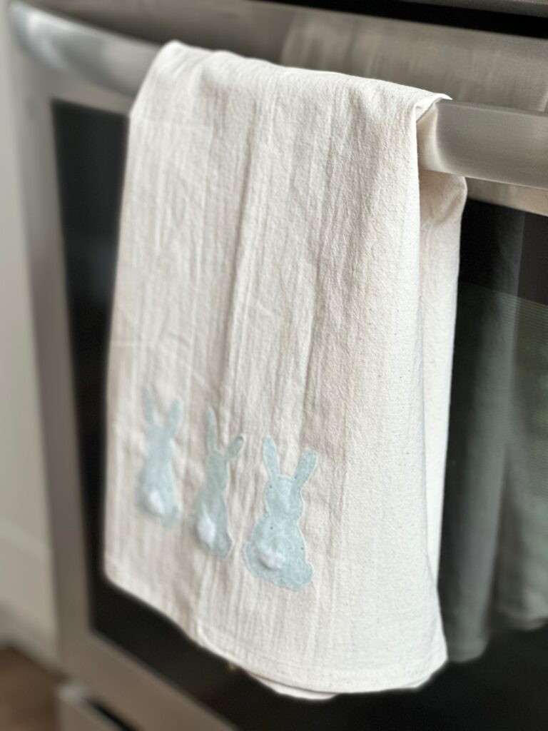 easy Easter towel to sew