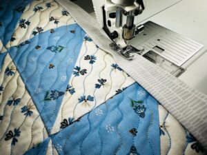 binding the half square table runner