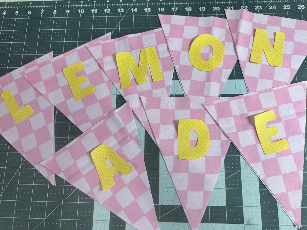 centering letters on flag for bunting applique