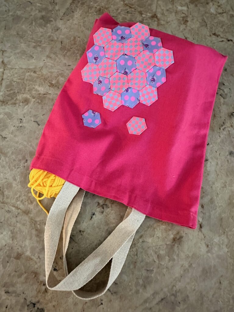 EPP Applique Tote on Table