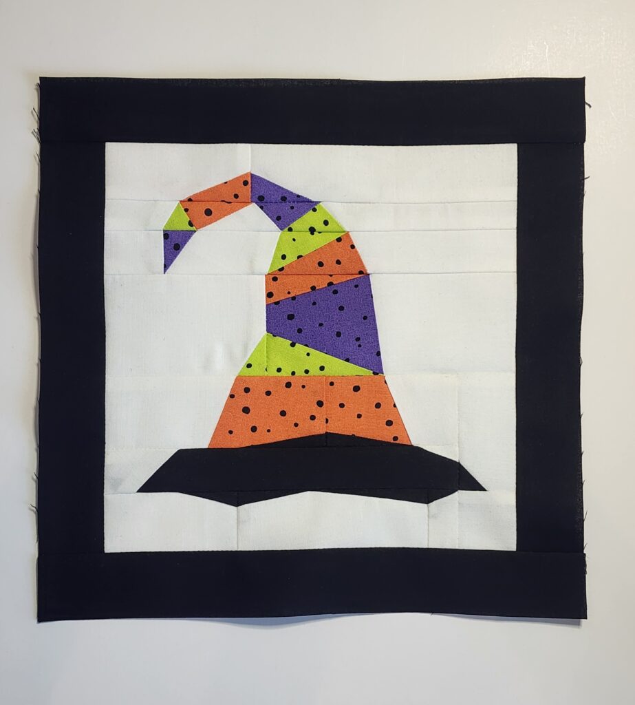 witch tote center block with upper and lower borders attached