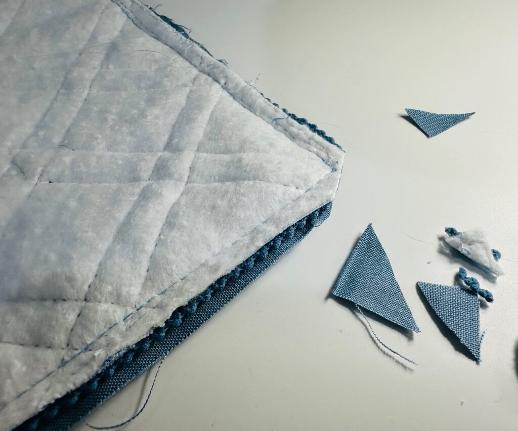 clipping pillow corners