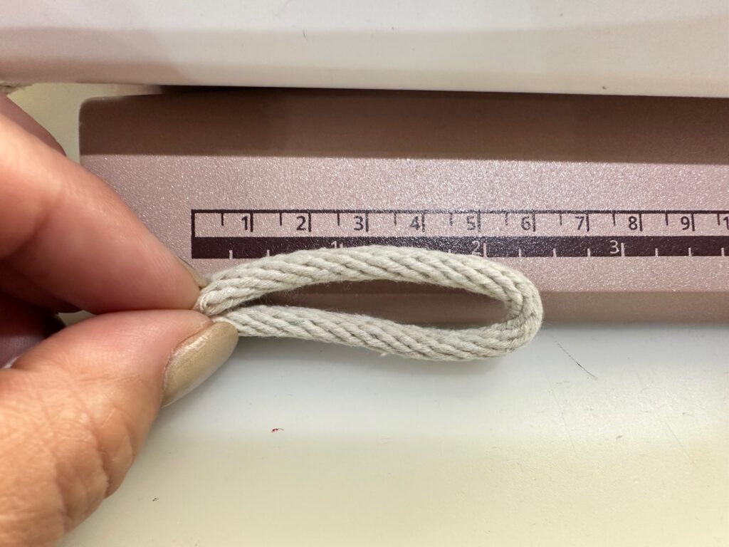 measuring rope for heart shaped trinket tray