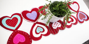 finished Felty Heart Table Topper