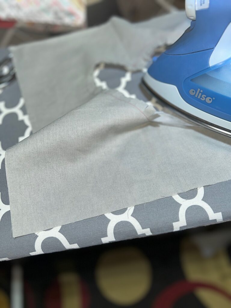 pressing heart exterior flat