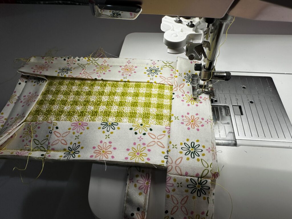 binding sign with strips