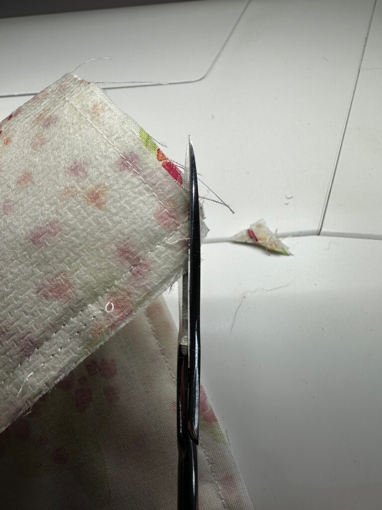 clipping corners of quilty bookmark