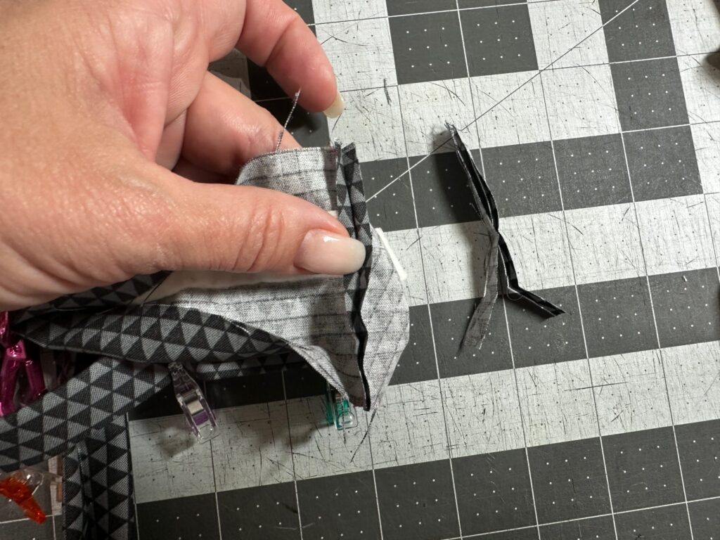 trimming lanyard seam allowance
