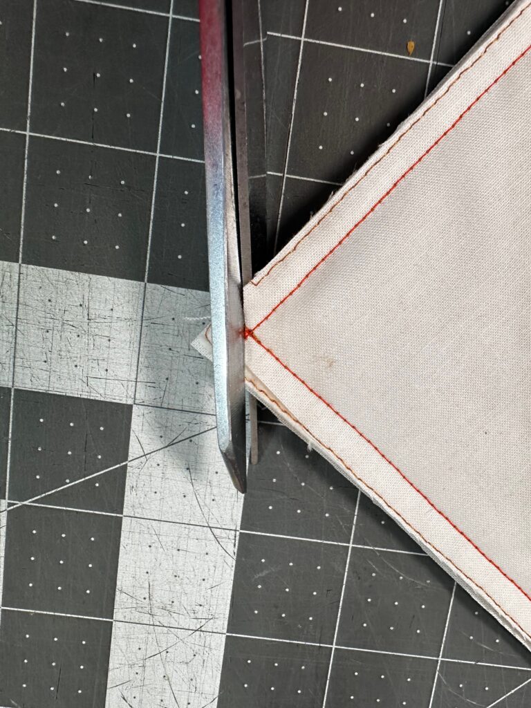 clipping pillow corners