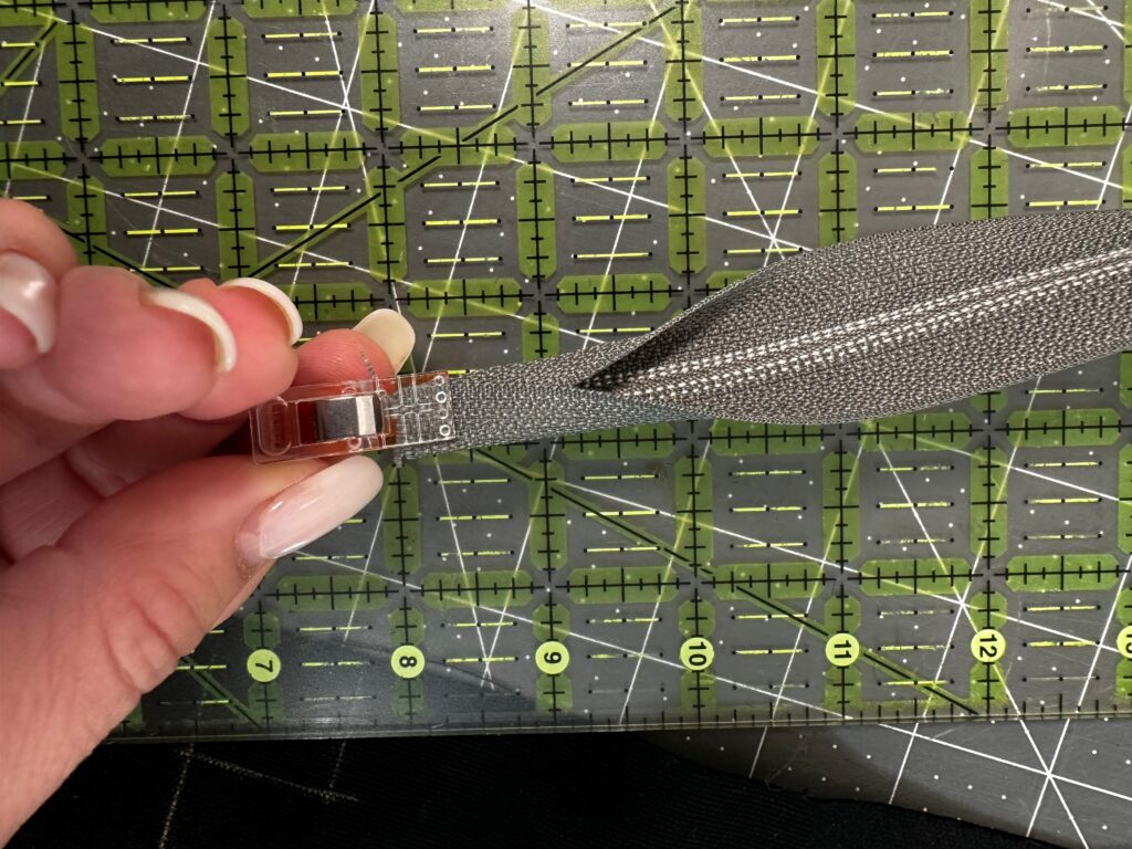 folding zipper end from wrong side
