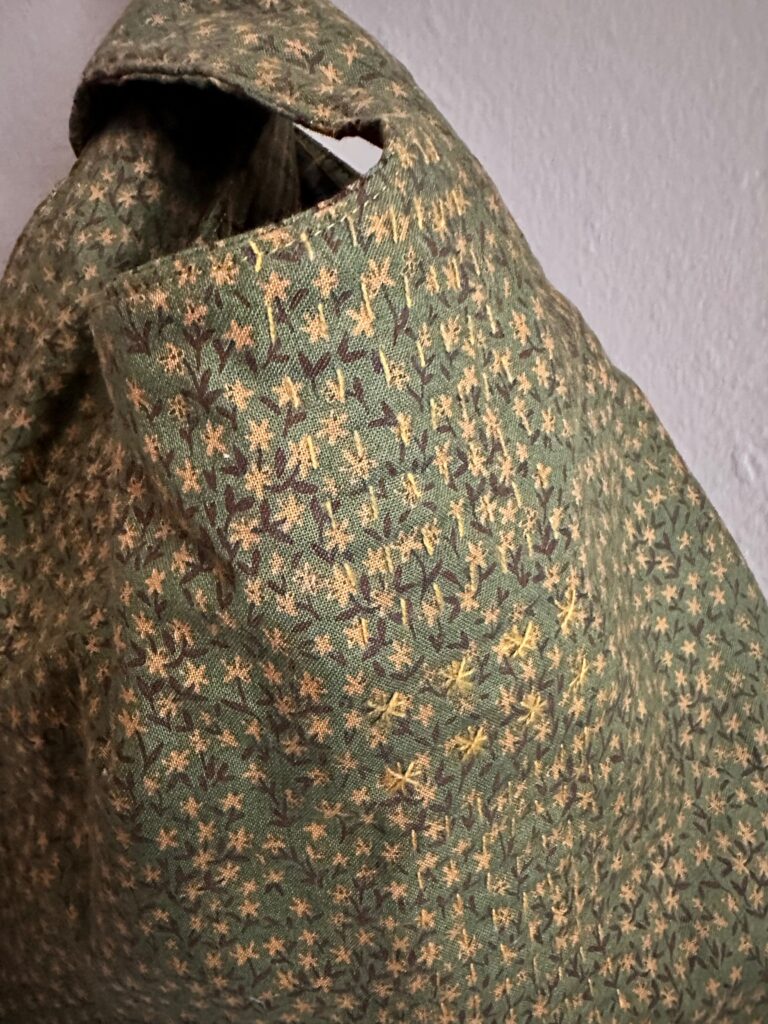 detail of Filaine stitching on Vintage knot bag
