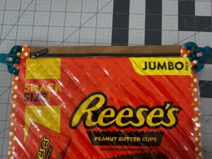 zipper insertion on candy pouch