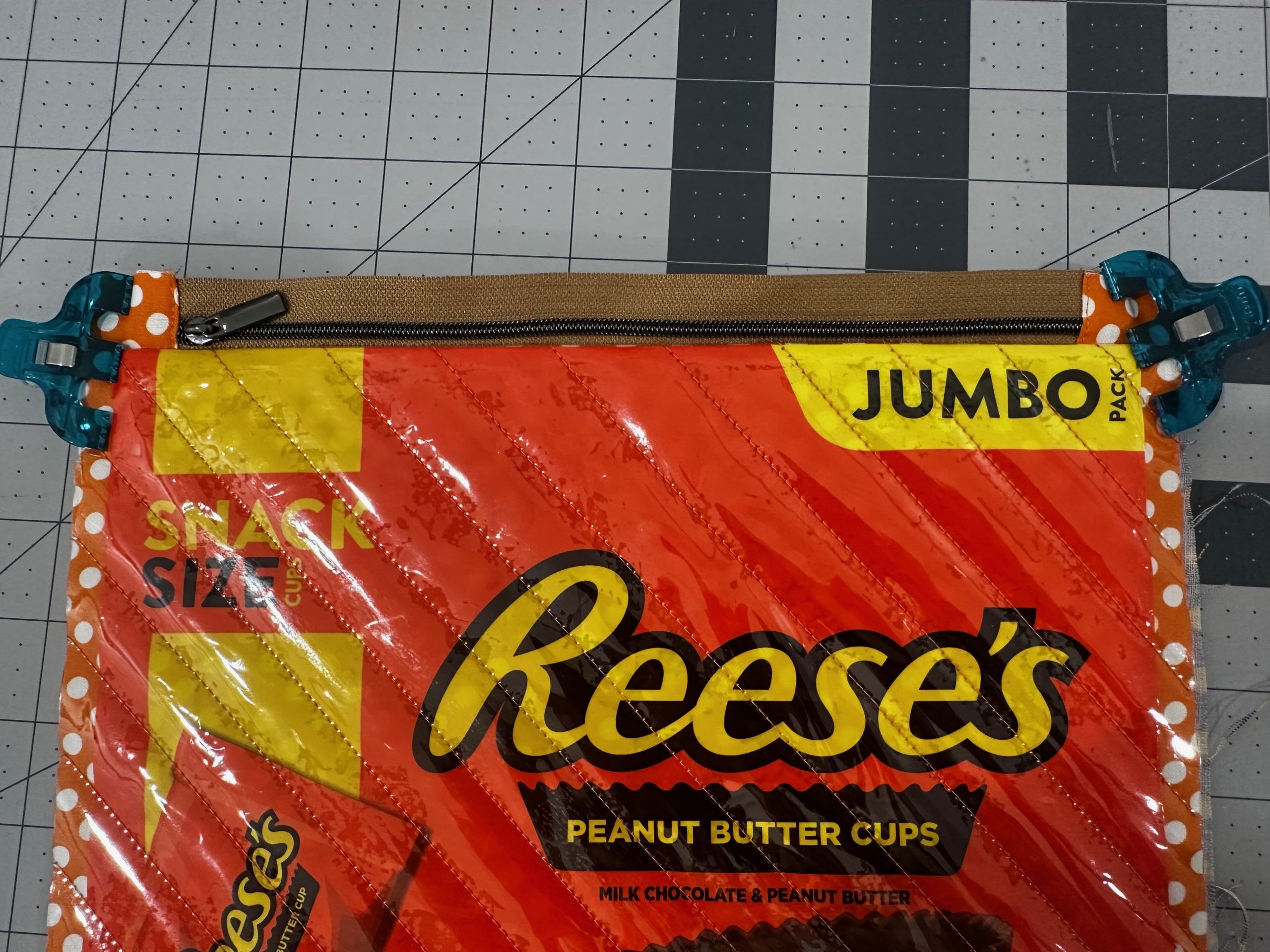 zipper insertion on candy pouch