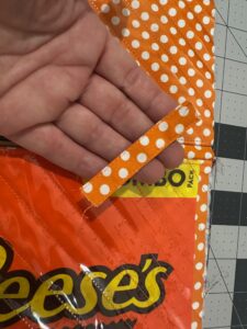 topstitched D-ring tab